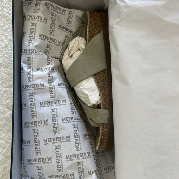 Mephisto Women's Helen Thong Sandal - Picture 10 of 10